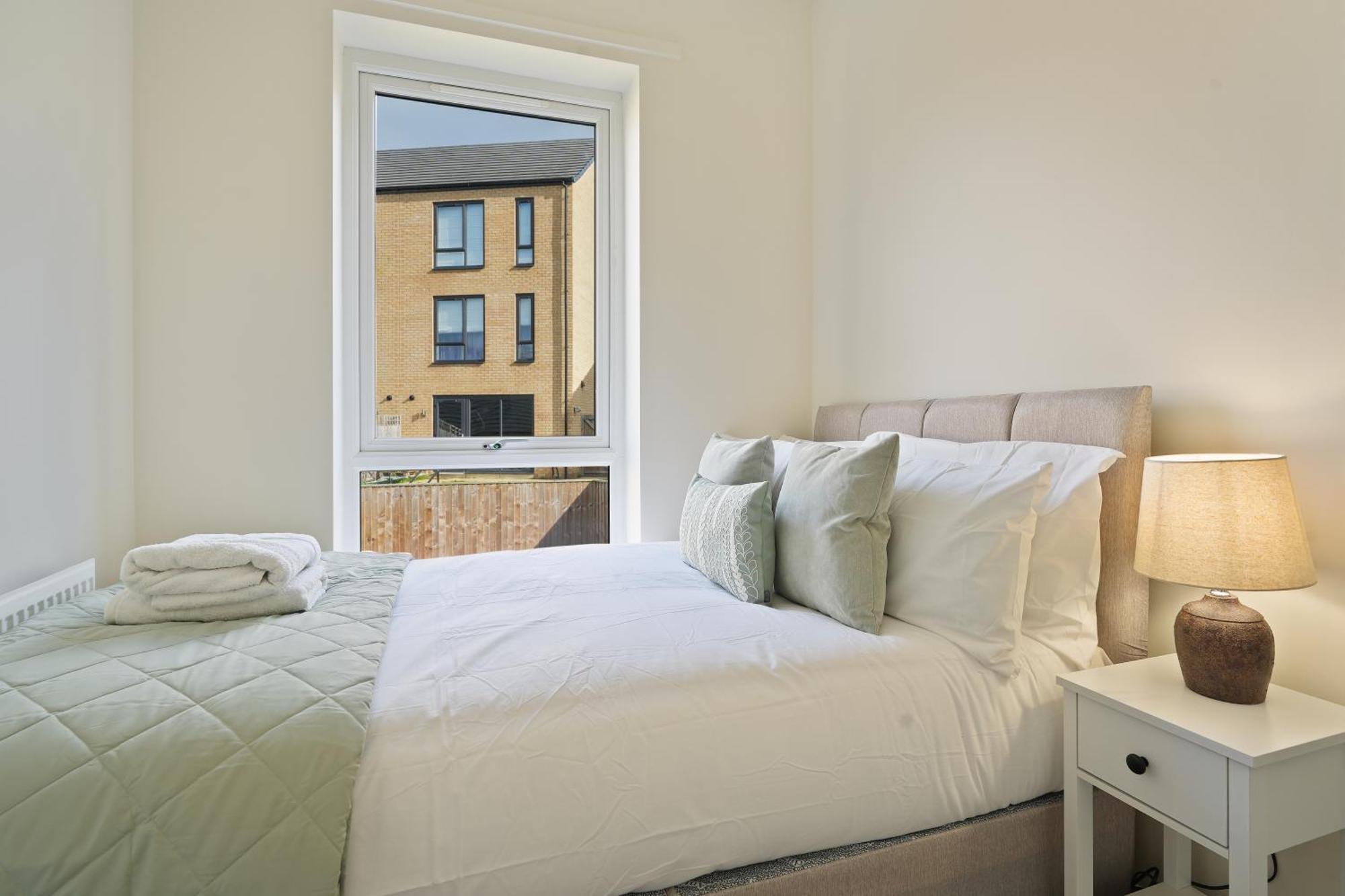 Mersey Way, Spacious 3 Bed Home, Close To Sheffield City Centre & Free Driveway Parking - Perfect For Workers, Groups & Families - Hosted By Stay Host Save Exterior photo