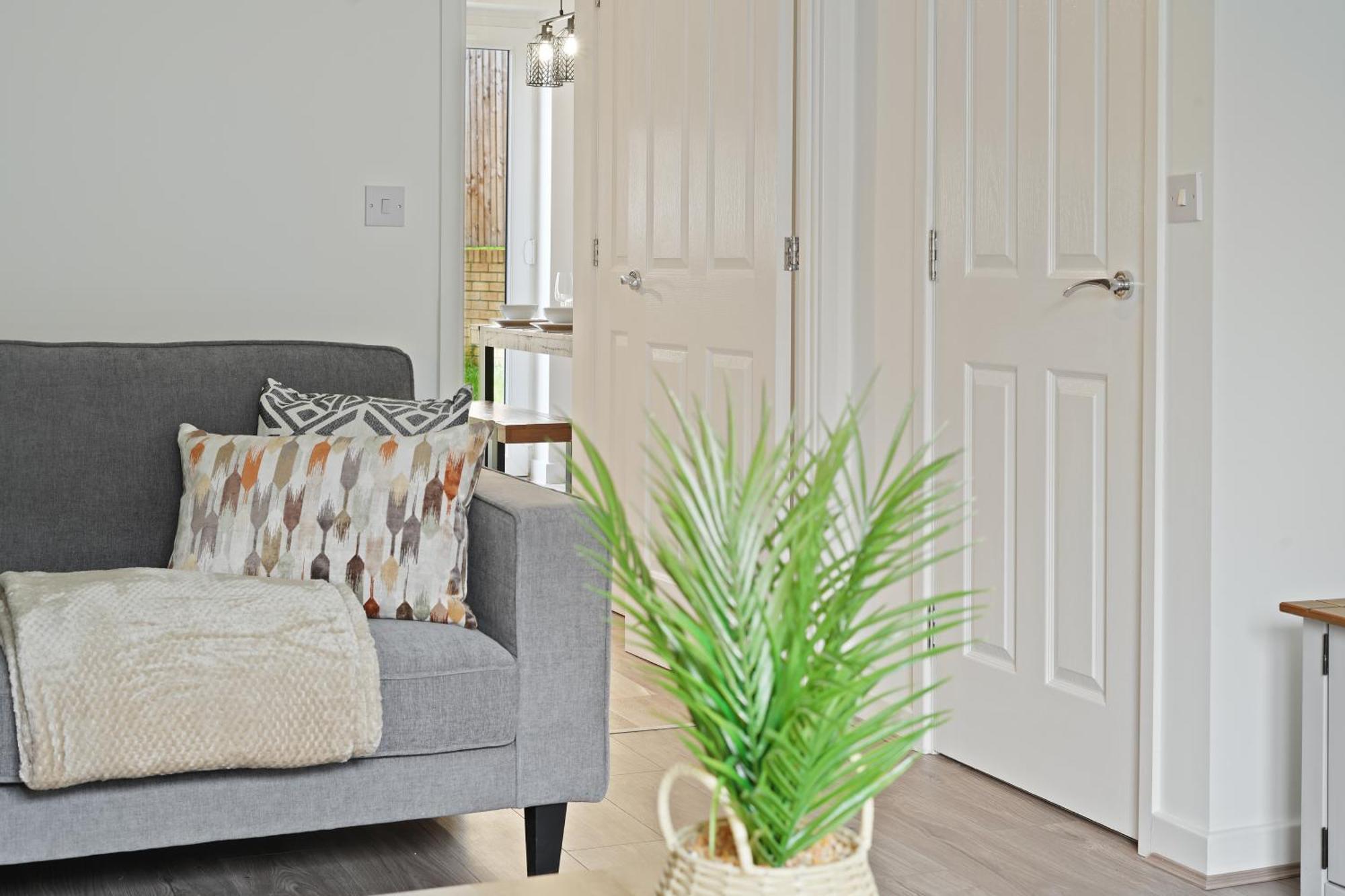 Mersey Way, Spacious 3 Bed Home, Close To Sheffield City Centre & Free Driveway Parking - Perfect For Workers, Groups & Families - Hosted By Stay Host Save Exterior photo