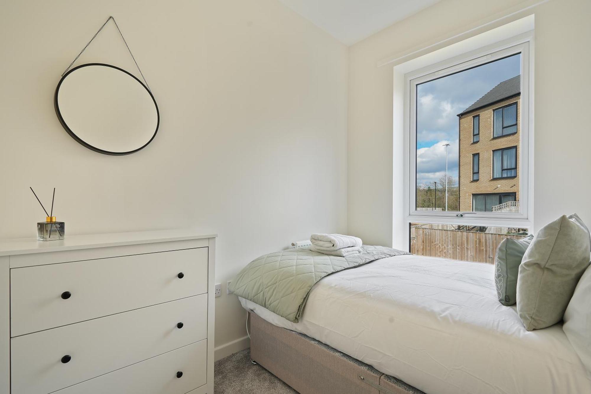 Mersey Way, Spacious 3 Bed Home, Close To Sheffield City Centre & Free Driveway Parking - Perfect For Workers, Groups & Families - Hosted By Stay Host Save Exterior photo