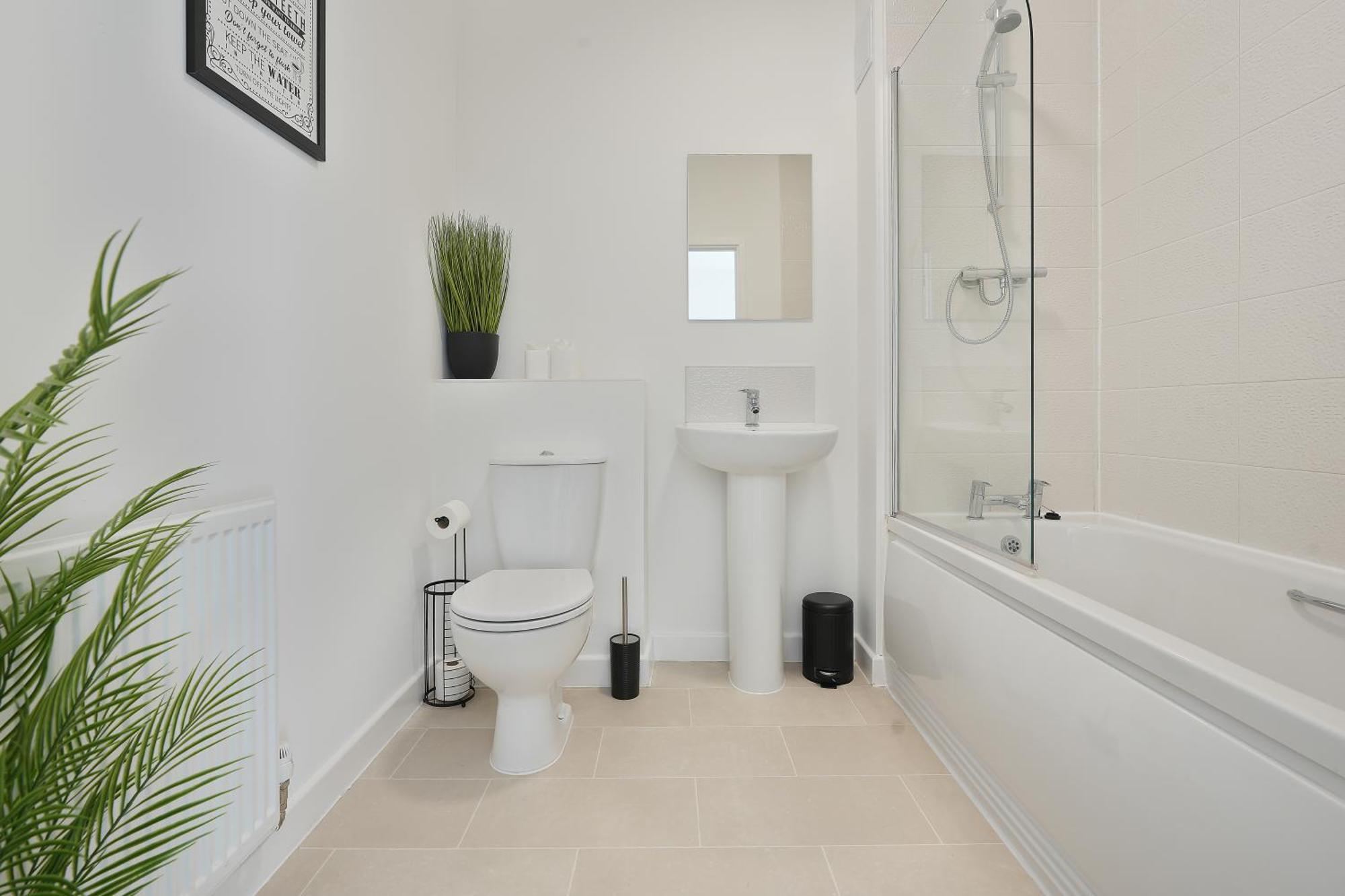 Mersey Way, Spacious 3 Bed Home, Close To Sheffield City Centre & Free Driveway Parking - Perfect For Workers, Groups & Families - Hosted By Stay Host Save Exterior photo