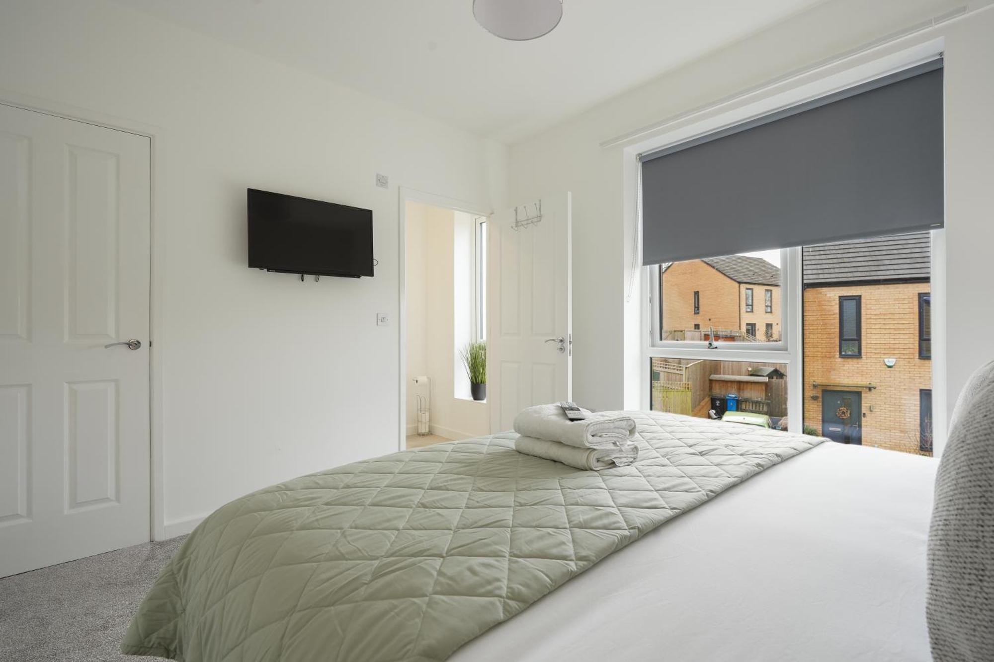 Mersey Way, Spacious 3 Bed Home, Close To Sheffield City Centre & Free Driveway Parking - Perfect For Workers, Groups & Families - Hosted By Stay Host Save Exterior photo